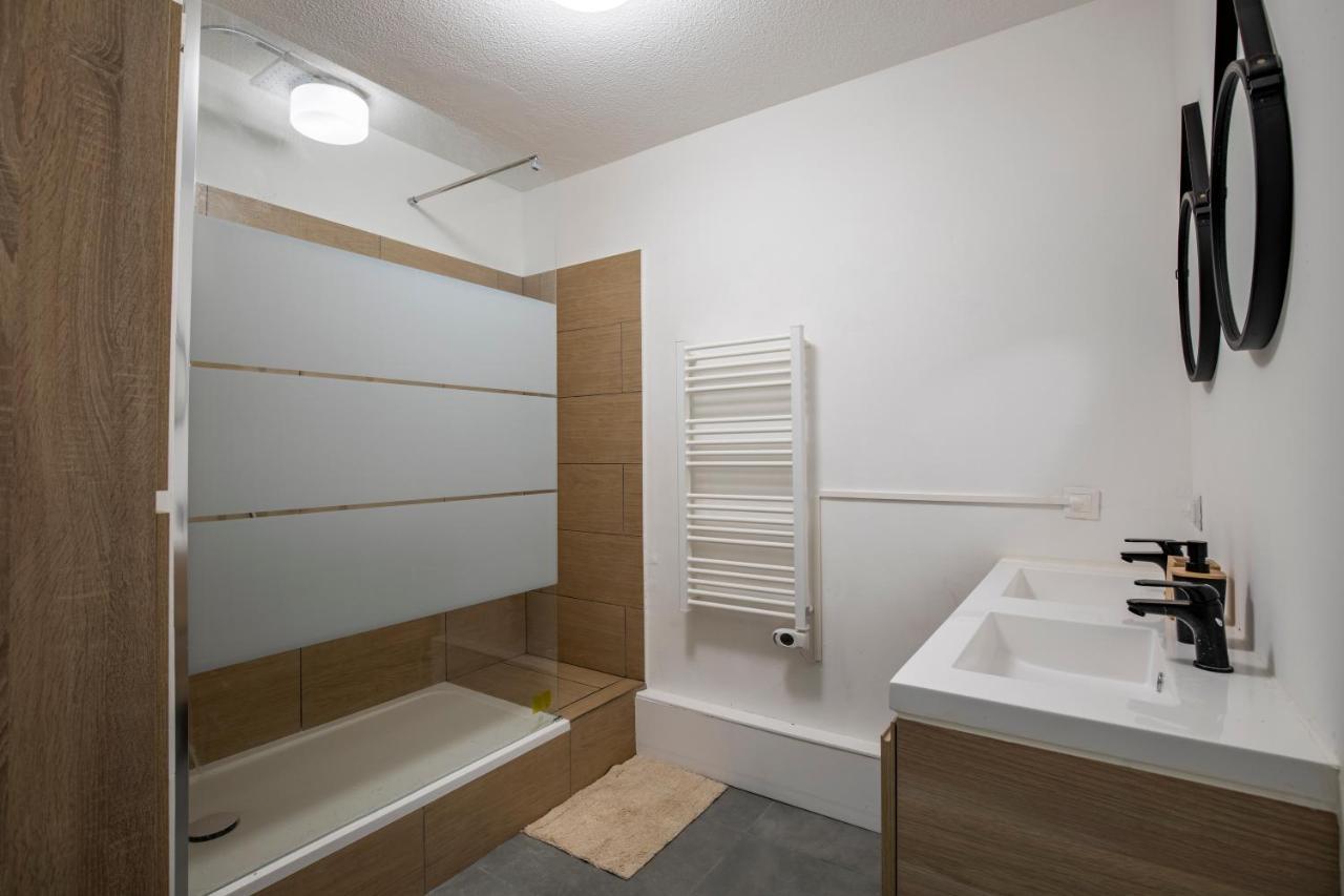 Apartamento T4 Climatise Au Pied Des Rempart Avec Parking Aviñón Exterior foto