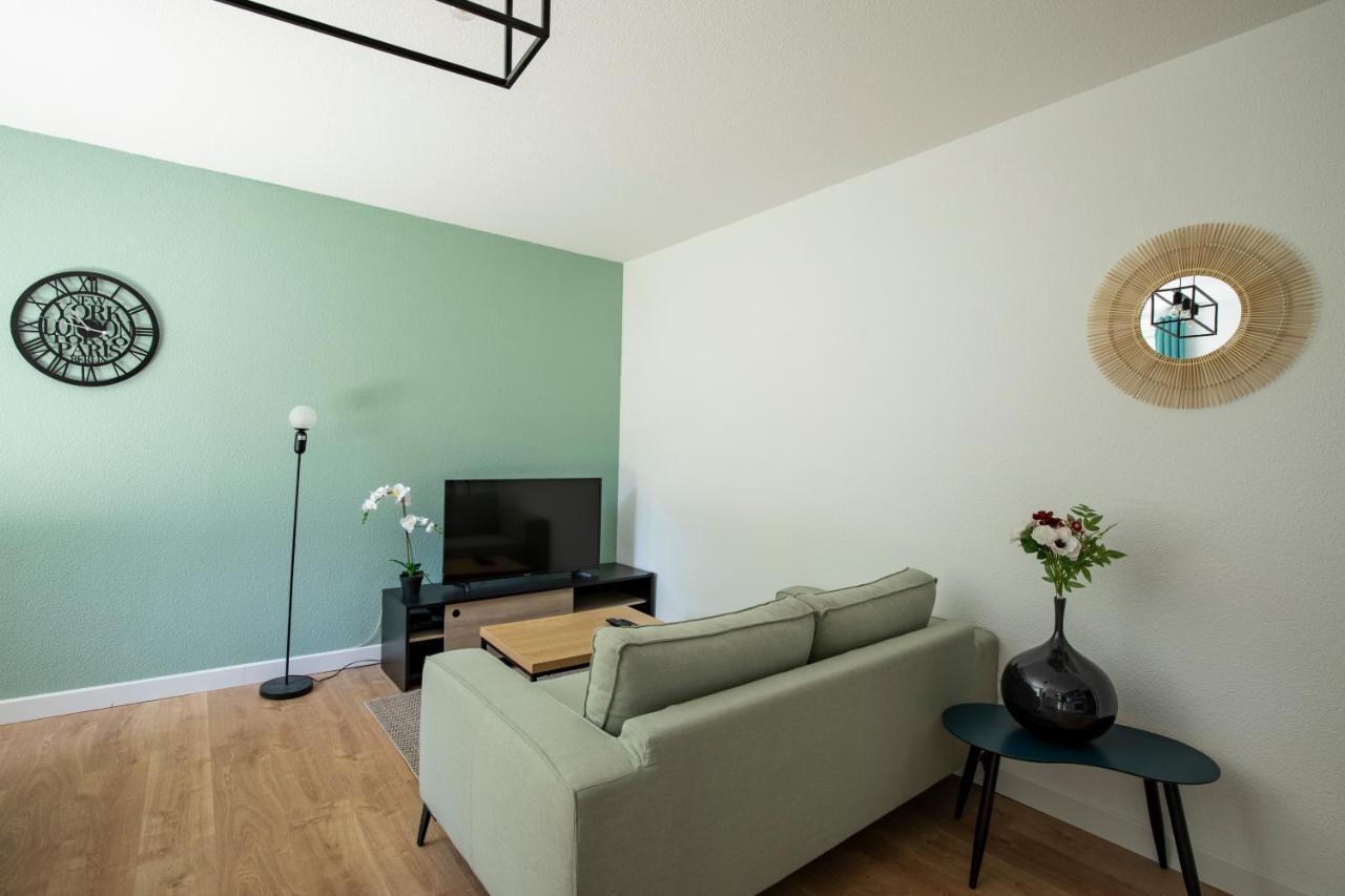 Apartamento T4 Climatise Au Pied Des Rempart Avec Parking Aviñón Exterior foto